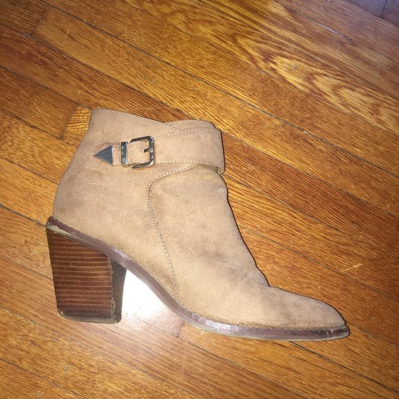 Forever 21 Suede Heeled Tan Boots - Picture 3 of 5